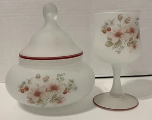 Wikinger Glas Satin Floral Transfer Deckeldose & Kelch Set - Bild 1 von 10