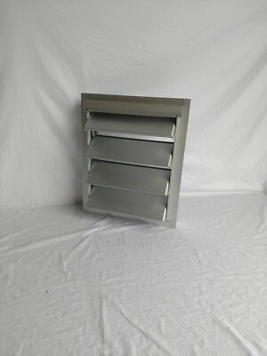 Persiana de puerta de remolque de caja para perros de 15" de ancho x 18" de alto x 1,87D cuchillas ajustables anodizadas Foto 1 de 3