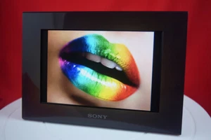Sony DPF-C70A 7" Inch Digital Photo Frame (Ref 029) - Picture 1 of 9