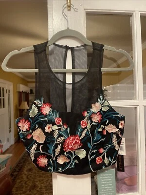 Camiseta sin mangas recortada bordada sin mangas floral rosa negra talla 7 My Michelle nueva con etiquetas Foto 1 de 4