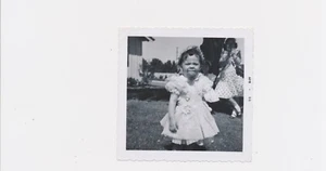 1955 Strange Illusion Photo Odd Face Mouth Biting Ball Changes Everything Facial - Picture 1 of 2