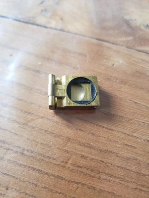Loupe compte fil ancien pliable avec structure en laiton - Photo 1/4