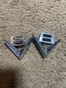 50 1951 FORD CAR V8 CHROME FRONT FENDER EMBLEMS, Set Of 2, LOOK & READ DESCR - Bild 1 von 14