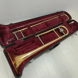 YAMAHA YSL-3530R Trombone Gold Hard case - Picture 1 of 10