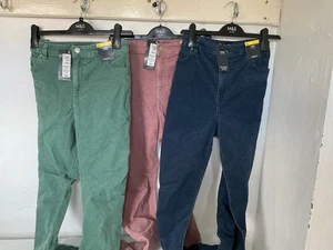 Nagelneu Restposten Kordel hellrosa Farbe/blau/salbeigrün Größe 16 aus Lager - Bild 1 von 22