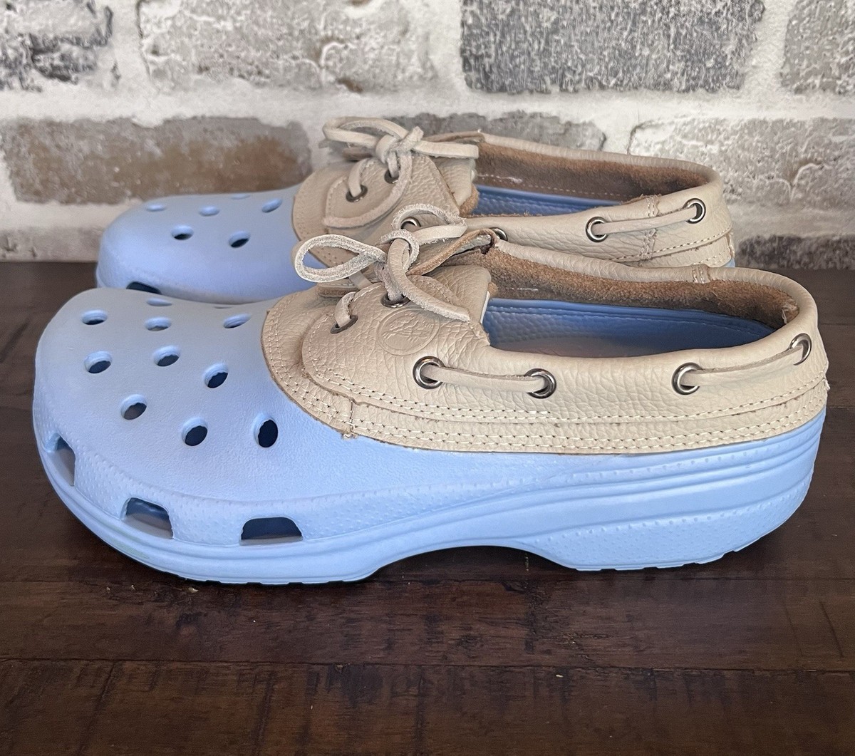 Crocs Unisex Islander Pitcrew Sport Boat Shoe Light Blue  display picture 2
