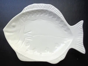 Vintage Fish Shaped Platter by Gardeners Eden Made in Portugal 13 x 10 in - Picture 1 of 3