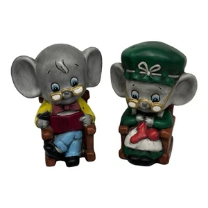 2 Vintage Ceramic Grandpa & Grandma Mice  Hand Painted Christmas Rocking Chairs - Picture 1 of 11