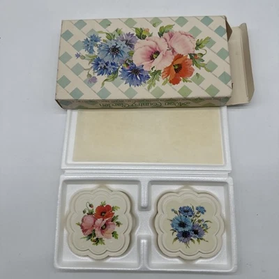 Jabones decorativos vintage 1983 Avon Flor Country Garden 2 para invitados al baño Foto 1 de 3