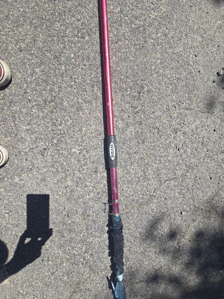 Hyde paint pole - Image 1 of 1