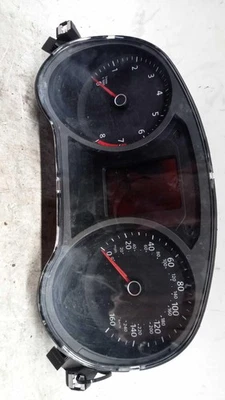 Medidor de velocímetro usado se adapta a: Volkswagen Jetta 2017 panel multifunción Foto 1 de 4