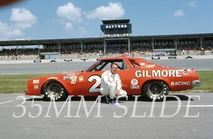 35MM NASCAR SLIDE - AJ FOYT 1976 #28 GILMORE DAYTONA 500 #AJ14 - Bild 1 von 1