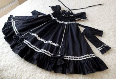 Vestido Angelic Pretty de una pieza de algodón sin mangas negro usado Foto 1 de 4