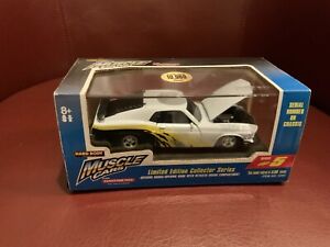 Tootsietoy hard body muscle cars 1970 boss mustang 1:32 scale