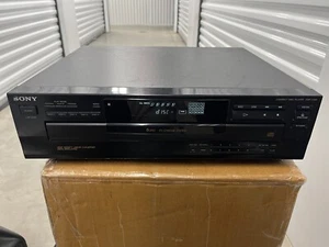 Sony CDP-C345 5 Disc CD Player - Powers On, Tray Won’t Eject, Selling As Is - Picture 1 of 8
