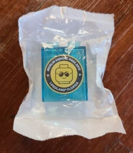 Legoland Florida Merlin Annual Pass 2015 Sunglasses Head Collector Brick - Picture 1 of 2