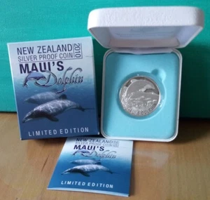 Nueva Zelanda 2010 MAUI'S DOLPHIN 1 OZ plata 999/1000 PROOF 5 NZD rareza delfín - Imagen 1 de 10