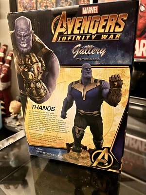 Avengers: Infinity War THANOS Gallery Diorama Figure Diamond Select Toys Marvel - Imagem 1 de 4