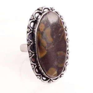 Anello In Pietra Giada Placcato Argento Fatto A Mano Per Donne Taglia US 8 R-228 - Foto 1 di 3