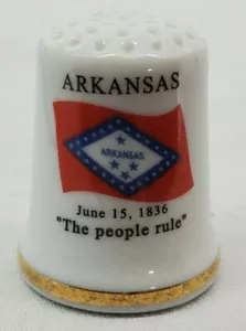 VINTAGE ~ Arkansas Souvenir Ceramic Thimble w/Graphic of Flag/Flower/Bird/Motto - Picture 1 of 8