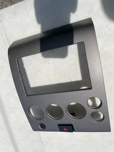 2004 2007 NISSAN TITAN Armada Heater Control Radio Console Dash Trim Bezel - Picture 1 of 3