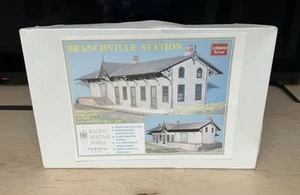 HO Railway Heritage Models Erie Lackawanna Branchville NJ Station Kit Sealed - Picture 1 of 2