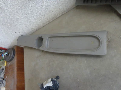 Driver Rear Cup Holder & Storage 05 06 07 Saturn Relay Van 4 Dr, Uplander  - Image 1 of 2