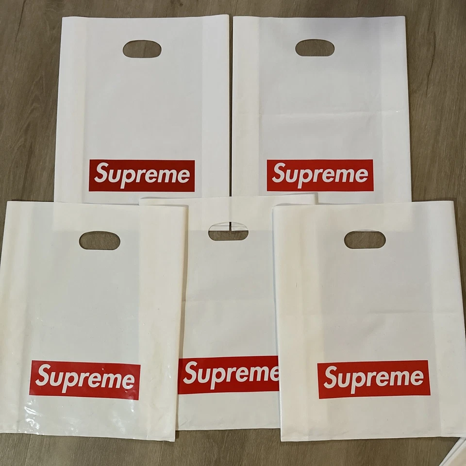 Lote de 5 sacos plásticos com logotipo Supreme Box brancos 13x16 FRETE GRÁTIS - Imagem 1 de 1