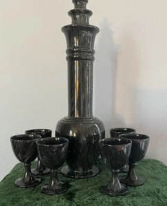 Set of decanter and glasses made of black onyx - Picture 1 of 12