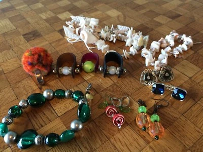 Konvolut Modeschmuck Ring Ringe Armband Ohrringe Perlen Bastler - Bild 1 von 4