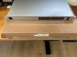 Ubiquiti Networks UniFi Switch 24 Ports PoE - Bild 1 von 4
