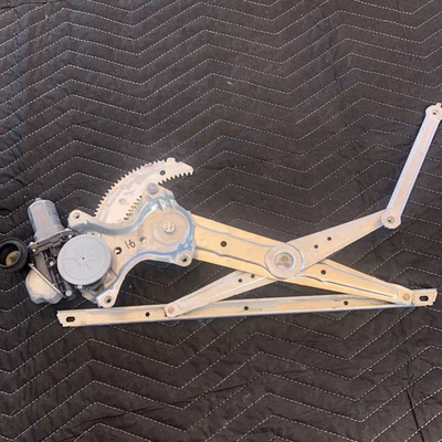 Toyota Highlander 2014-2019 pasajero ventana trasera derecha regulador motor OEM Foto 1 de 4