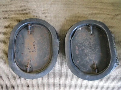 1965 Buick Wildcat LeSabre Electra 225 Kick Panel Fresh Air Vent Door Assemblies - Image 1 of 3