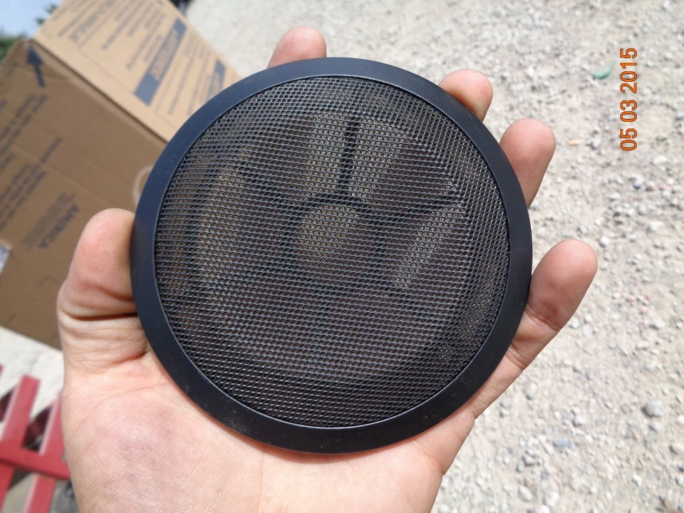 Rejilla altavoz puerta bmw e90 e91 335d 328ix 335 330 320i 325i 328i 330i 335i NEGRO Foto 1 de 1