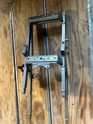 94-97 KAWASAKI NINJA ZX9R OEM SUBCHASIS TRASERO SUBCHASIS TRASERO Foto 1 de 4