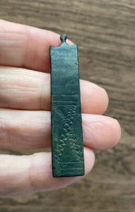 MEDIEVAL. 14TH CENTURY. BRONZE STRAP-END DATING TO THE 1300’S. - Imagen 1 de 4