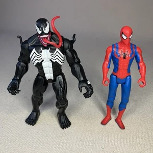 Lotto Figurine Marvel Epic Hero Series Spider-Man & Venom 4" 2023 Hasbro sfuse - Foto 1 di 6