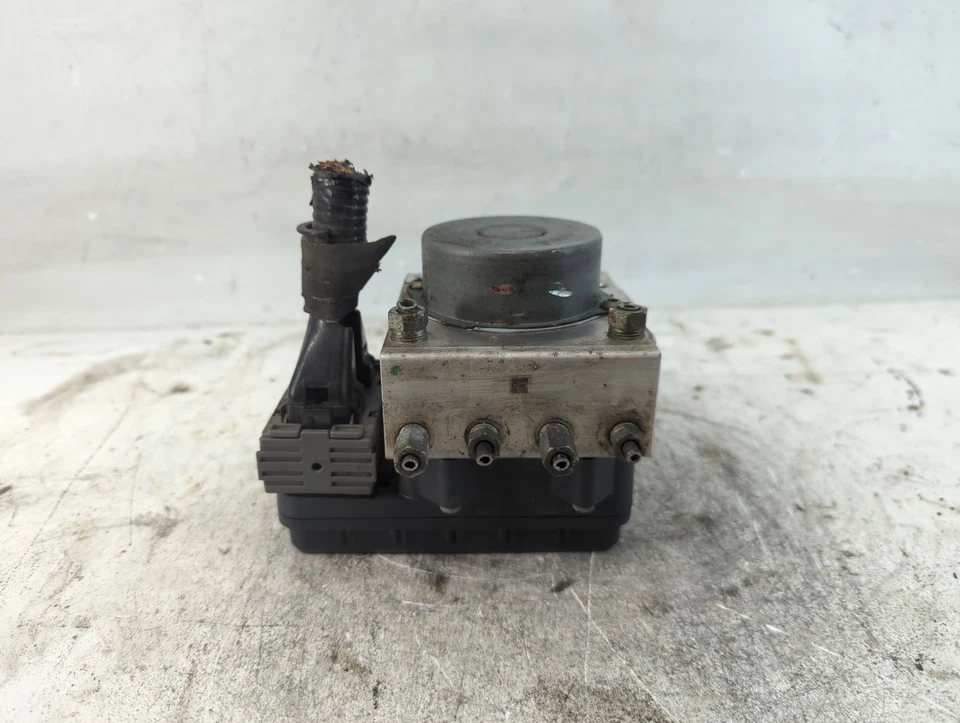 2017-2017 Mazda 6 Abs Pump Control Module H2M5A - Image 1 of 4