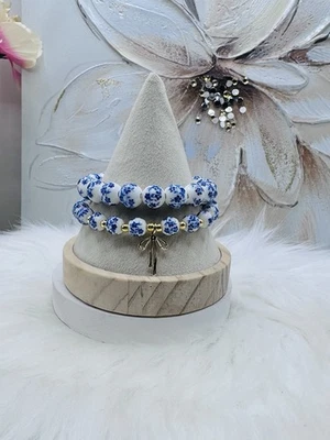 Juego de pulsera de cuentas de cerámica azul y blanco Foto 1 de 4