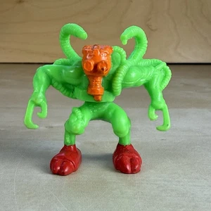 Monster in My Pocket Series 4 Super Scary Green #110 Mad Gasser of Mattoon - Foto 1 di 6