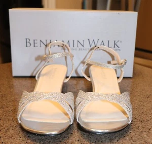 Benjamin Walk Touch Ups "Lena" silber glitzernde Keilabsatz-Sandalen besondere Anlässe 9 - Bild 1 von 10