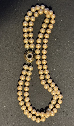 Collana di perle finte doppio filo Givenchy vintage 1979 lunga 16"