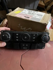 NEW 2008-2011 FORD FOCUS HEATER CONTROL UNIT W/O HEATED SEATS - Picture 1 of 3