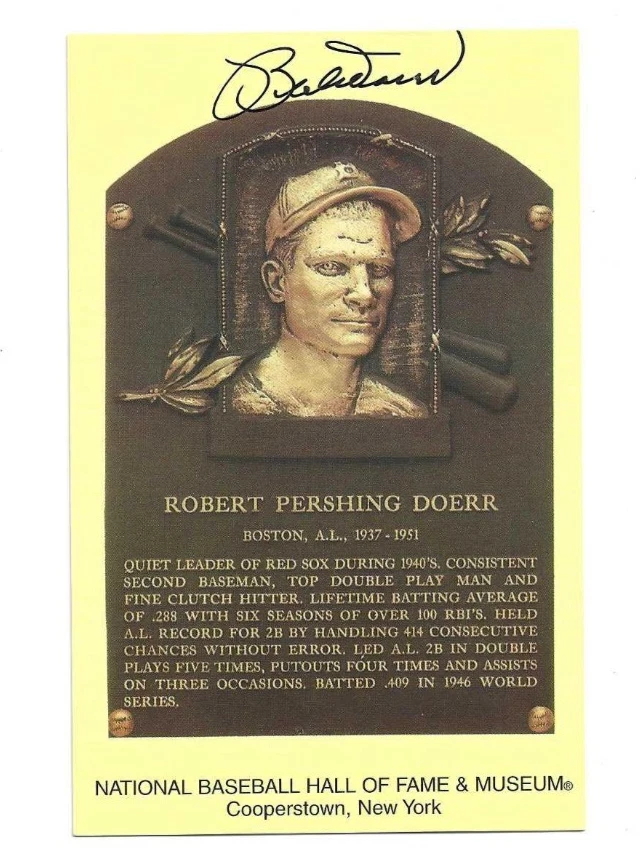 Tarjeta postal autografiada de béisbol de los Medias Rojas de Boston de Bobby Doerr Foto 1 de 1