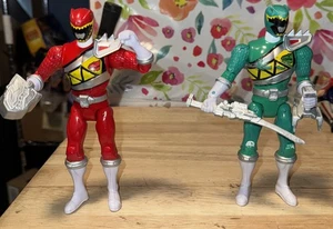 Bandai Power Rangers Dino Charge Double Strike Red & Green Ranger, Actionfigur - Bild 1 von 14