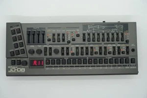 Roland JD-08 Boutique Sound Module Synthesizer w/ Box & Manual Excellent - Picture 1 of 8