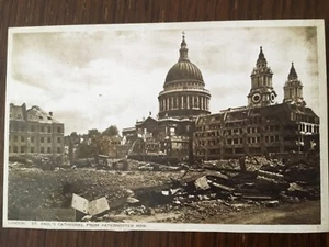 WW2 BLITZ HISTORY : POSTCARD SIZE CARD PHOTO’S : 2 SIDED : ST. PAUL’S CATHEDRAL - Picture 1 of 14