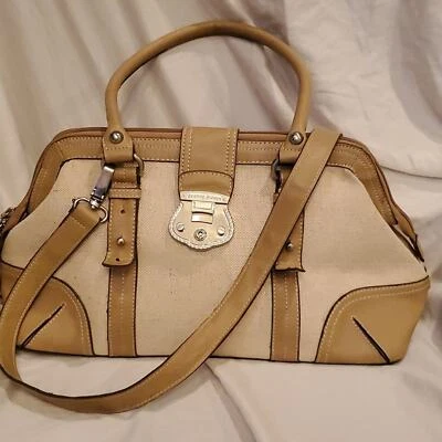 Bolsa satchel Etienne Aigner bronzeada com acabamento em cor camelo bolsa de juta com alça de ombro - Imagem 1 de 4