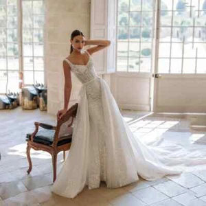 A-line Wedding Dresses Lace Applique Square Collar Bridal Gown Tulle Sweep Train - Imagen 1 de 11