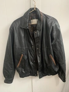 Vtg Ash Creek Trading Mens XL Black Leather Bomber Jacket Korea Paisley Lining - Picture 1 of 7